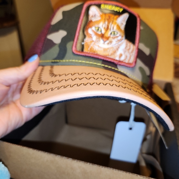 SOLD!! Goorin Bros The Farm Trucker Pss Pss Pss Sneaky Kitty Hat - Picture 6 of 6